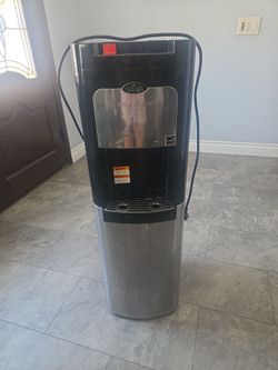 Water dispenser