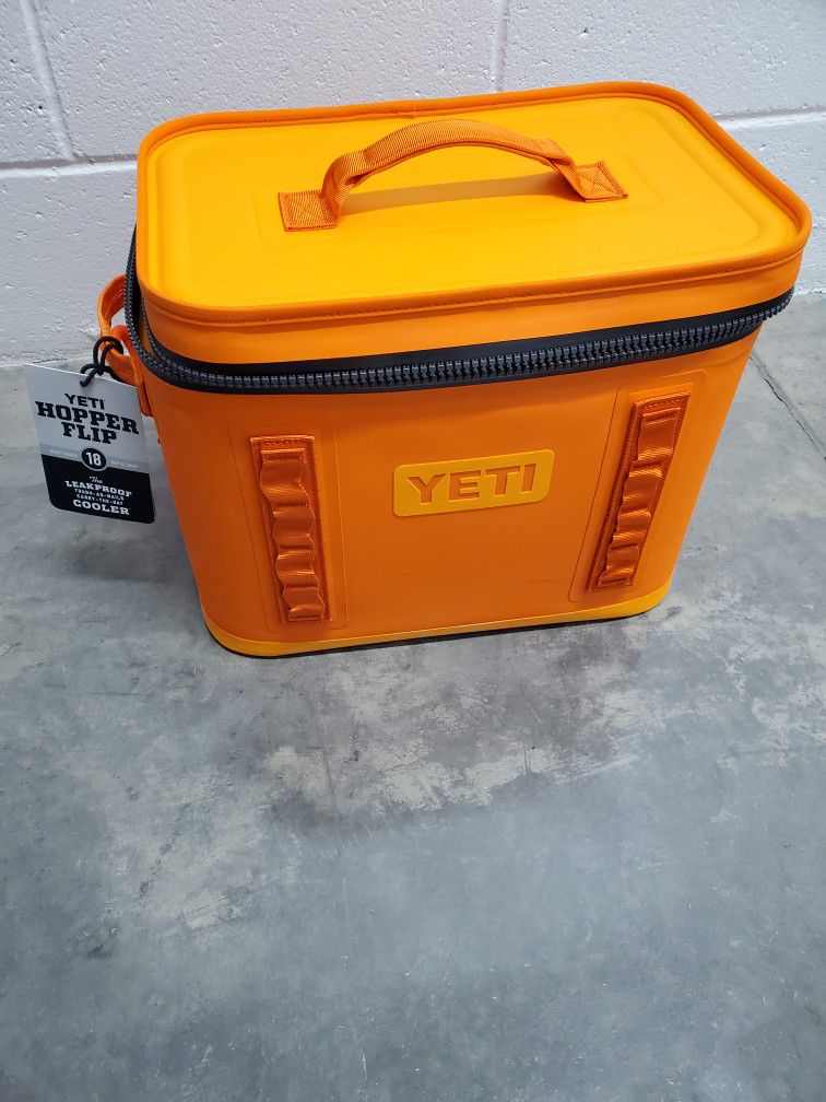 NEW YETI HOPPER 18 COOLER ICE CHEST NEW COLOR
