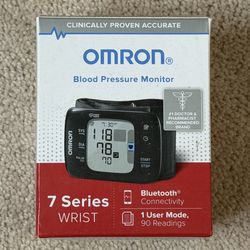 Omron 7 Series Wireless Upper Arm Blood Pressure Monitor 