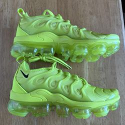 New Nike Air Vapormax Plus Tennis Ball Green Women’s 6.5, Youth 5y