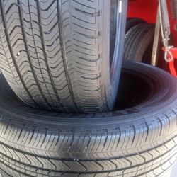 Michelin ; 215 /55 / R17. 85%