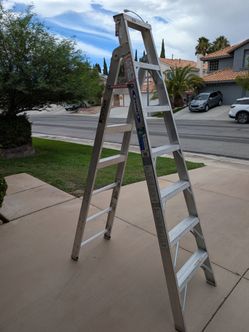 Step Ladder