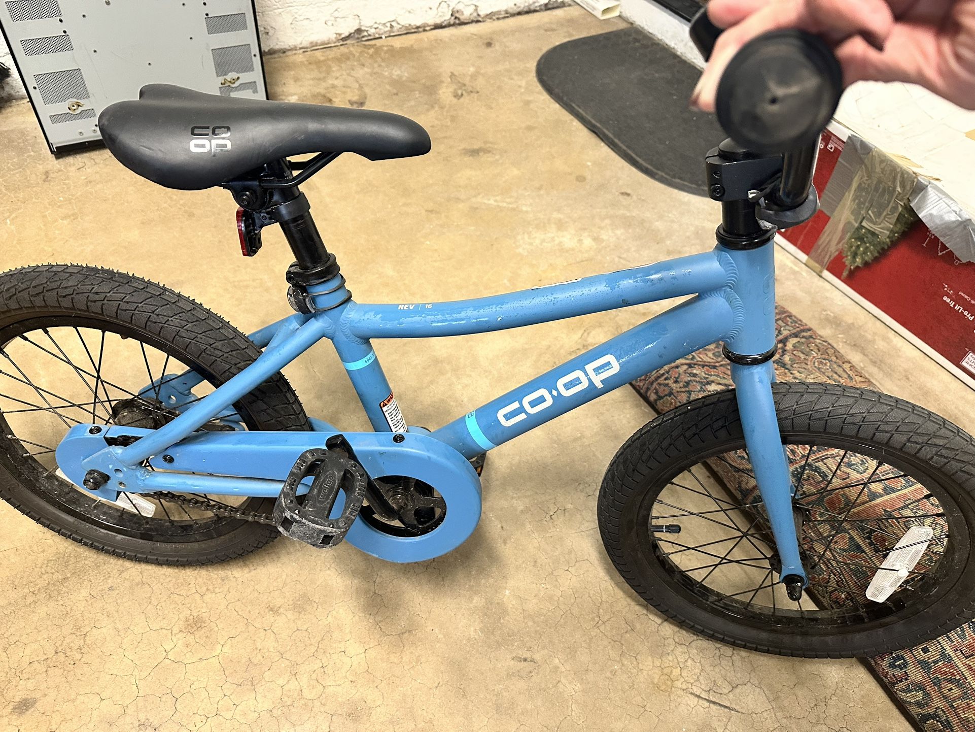 Kids Bike - Training Wheels Included