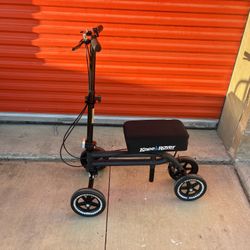 KneeRover Economy Knee Scooter Steerable Knee Walker for Adults for Foot Surgery, Broken Ankle, Foot Injuries - Foldable Knee Rover Scooter 