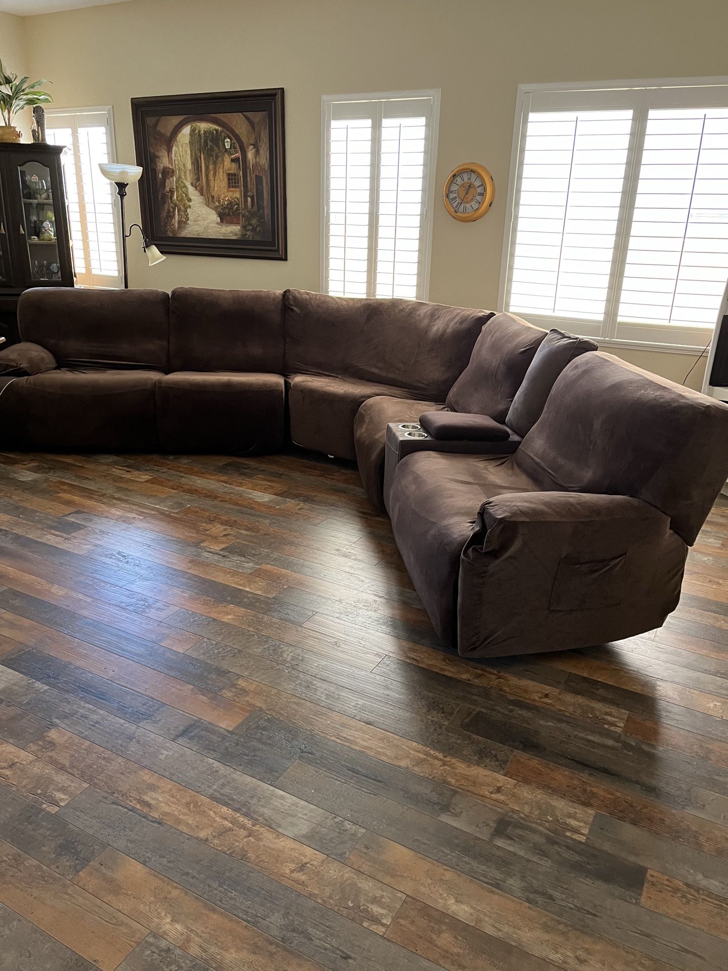 Sofa with 3 recliners