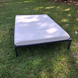 Full-size Platform Frame And Mattress