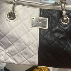 Black And White Nine West Purse 