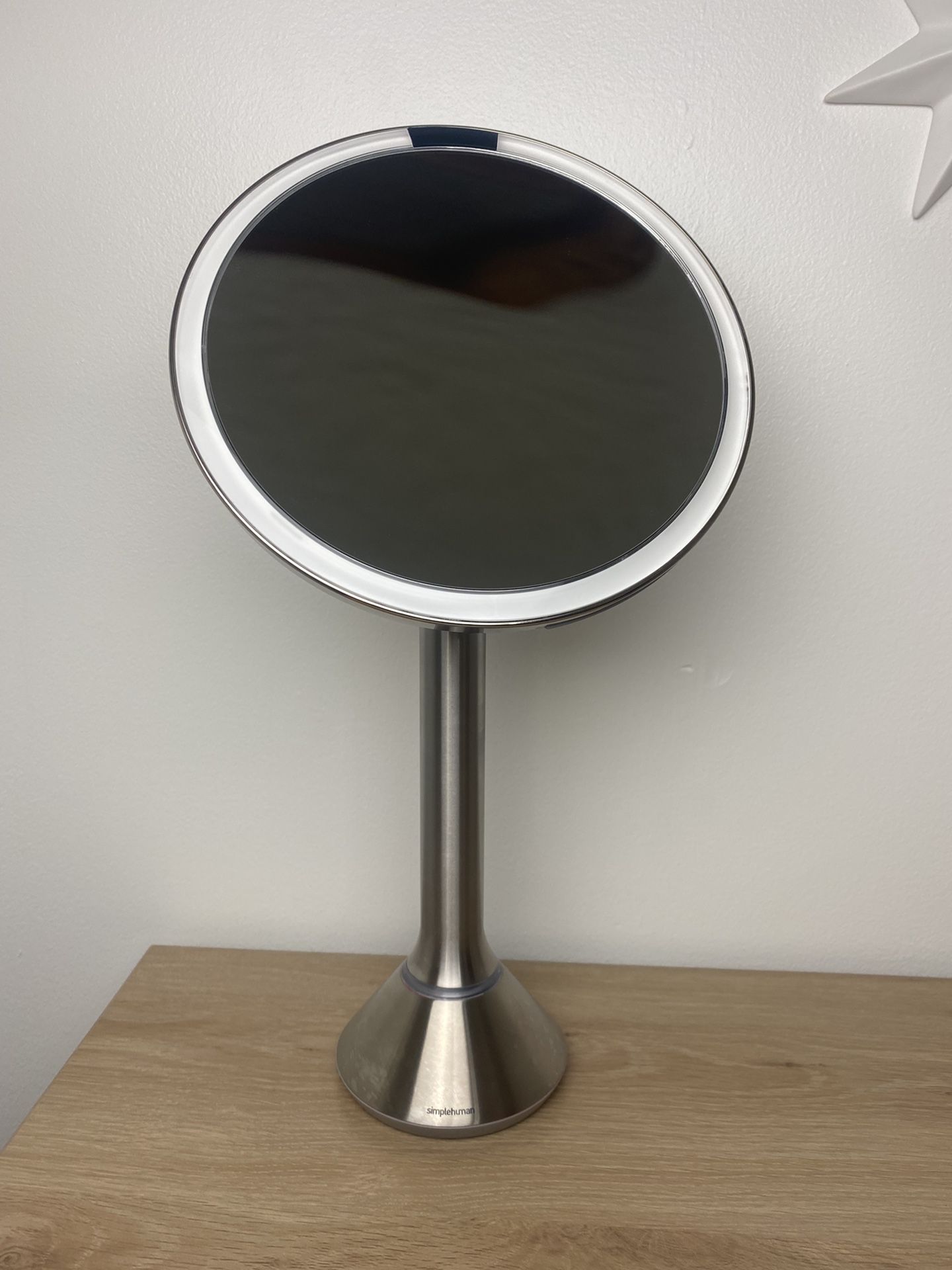 simplehuman 8" Sensor Lighted Mirror with Brightness Control