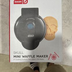 Dash Skull Halloween Mini Waffle Maker