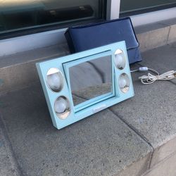 1960s Mirror Go Lightly Petite