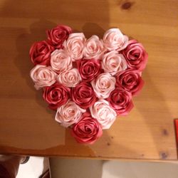 Heart 💓 Pink Ribbon Roses 
