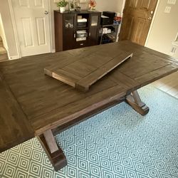 Dining Room Table and Chairs