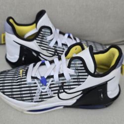 LeBron Witness 6 GS Youth 7