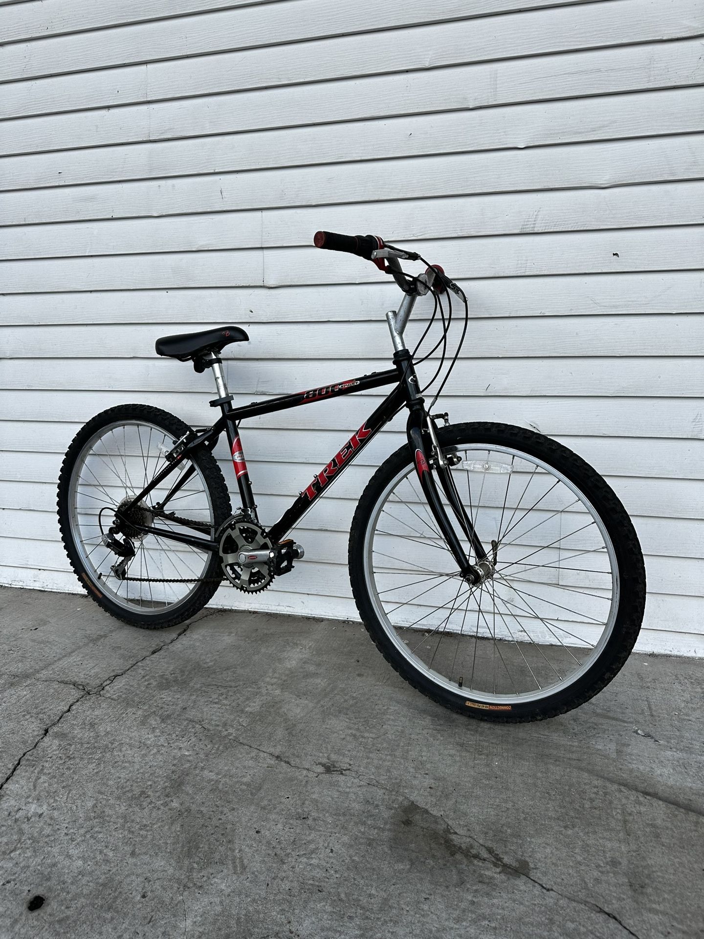 Men’s Trek Mountain Bike