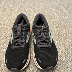Brooks Ghost