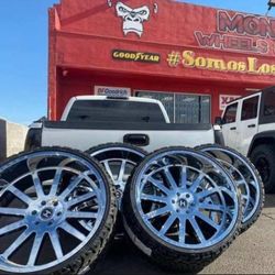 26x12 Chrome Rims And Tires 33/1350/26 