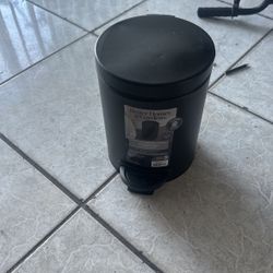 Small Trash Can For Bathroom Or Also 