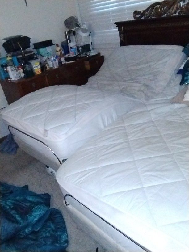 Sleep Number King Size Adjustable Massaging Bed