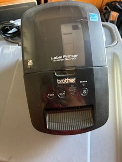 Brother QL-700  Professional Label Printer w/power cord