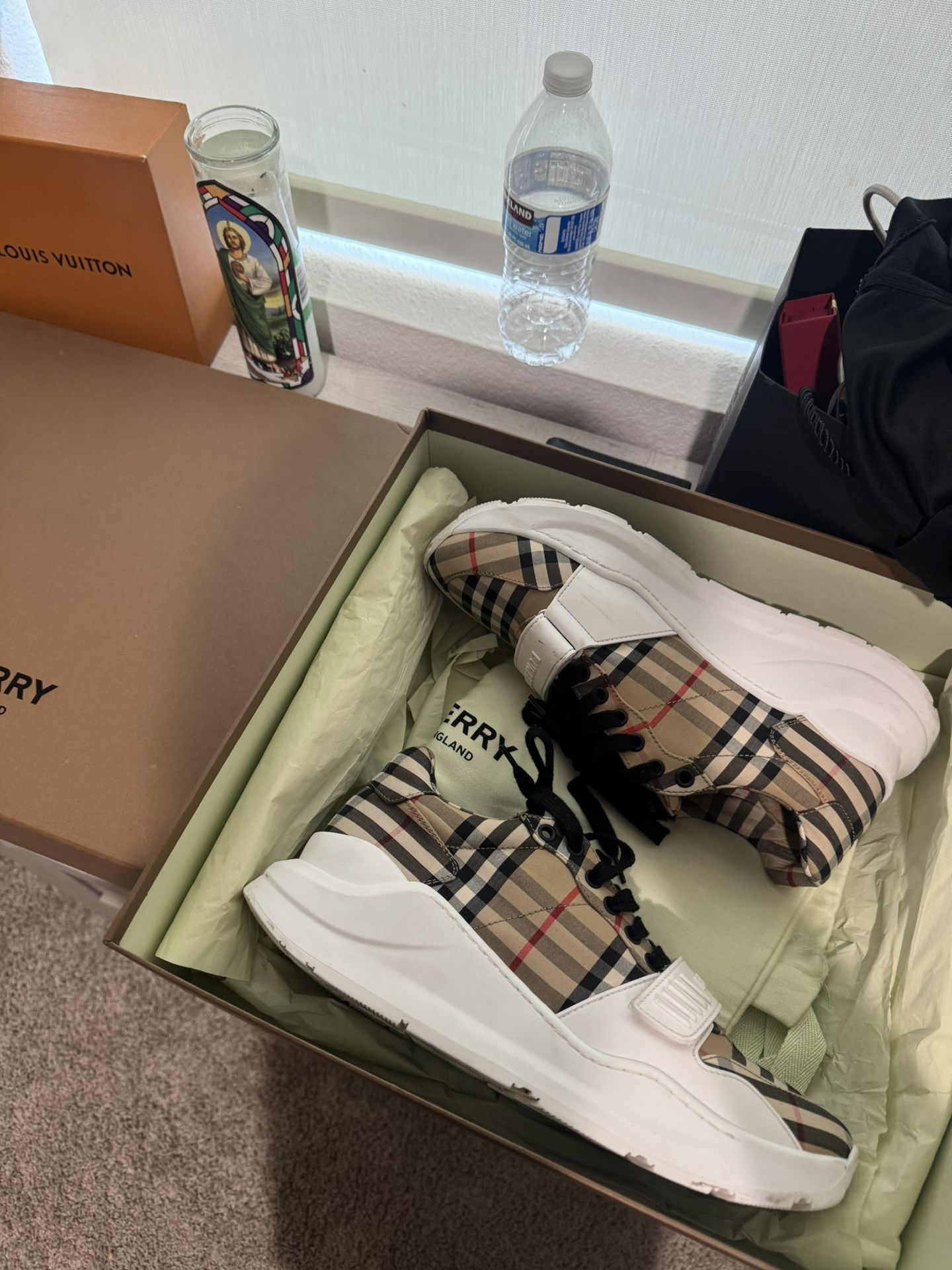 Burberry Vintage Sneakers