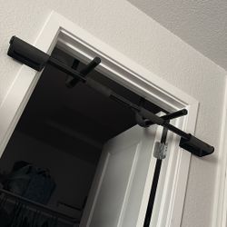 Pull Up Bar