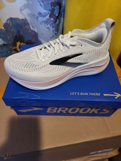 Brooks Running Sneakers White Pink