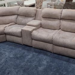 Havertys 6 seater couch - Beige