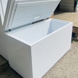 20 ft.³ chest freezer