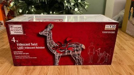 Led iridescent reindeer 4 ft