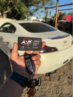 Car Keys N Remotes/ Llaves Con Control