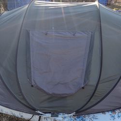 Large Pop-up Tent