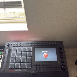Akai MPC Live 3