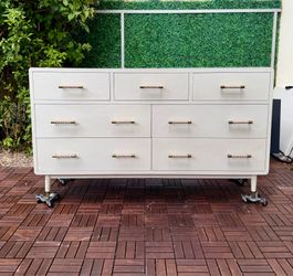 Anthropologie Kaylee Seven-Drawer Dresser 64”Wx18”Dx36”H