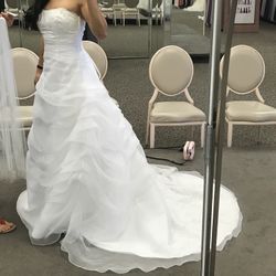 Davids Bridal WORN ONCE, white lace strapless wedding Dress w/train and tulle