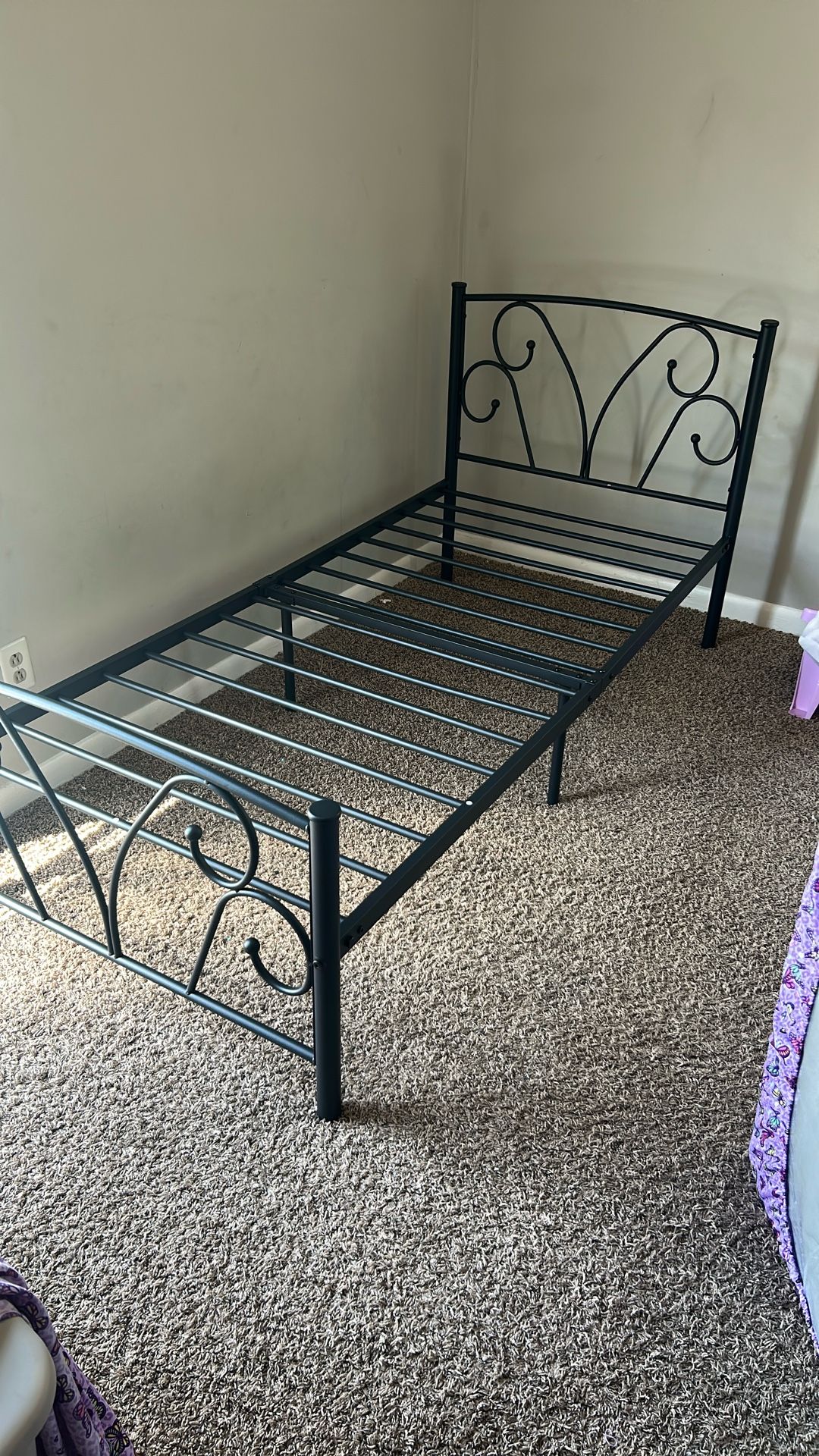 Twin Bed
