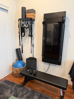 2024 Tonal 1 + Full Smart Accessories & Pilates Accessories: Great Condition