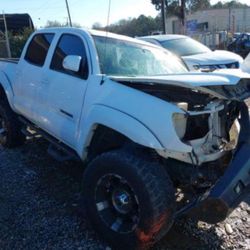PARTES Y PIEZAA TOYOTA TACOMA 2014 4L 