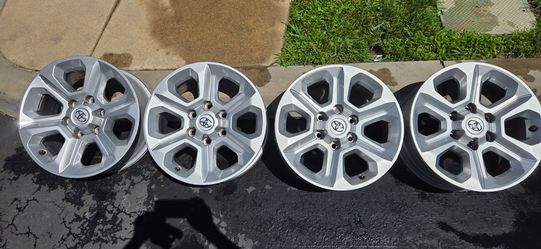 2023, 17 in toyota rims 6 lug