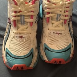 Balenciaga runners multicolor