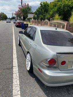 2001 Lexus IS 300