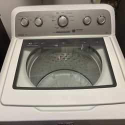 Maytag Bravos 4.3 cu. ft. High-Efficiency Top Load Washer