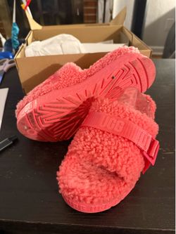 UGG Fluffy Slide Sandals in Coral Pink