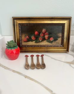 Strawberry home decor
