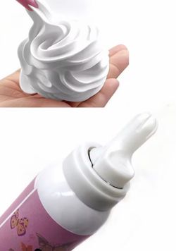 Cluster Lash whipped cleanser