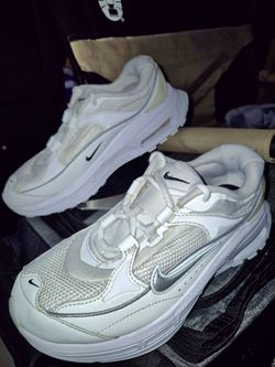 Nike Air Max Bliss - Summit White (Women's)