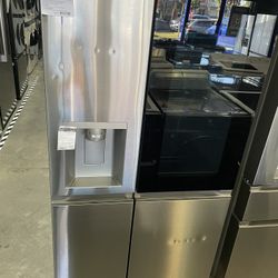Lg Side By Side InstaView Refrigerator With Door In Door 