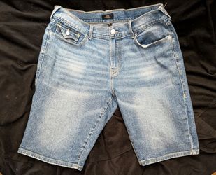 True Religion jean shorts size 36