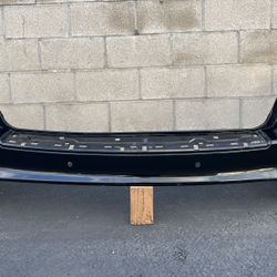 2016-2021 Jeep Grand Cherokee Rear Bumper Cover wide Flare Oem