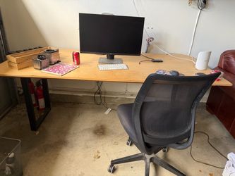 Large Desk