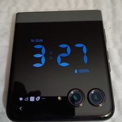 T-Mobile Razr 2024